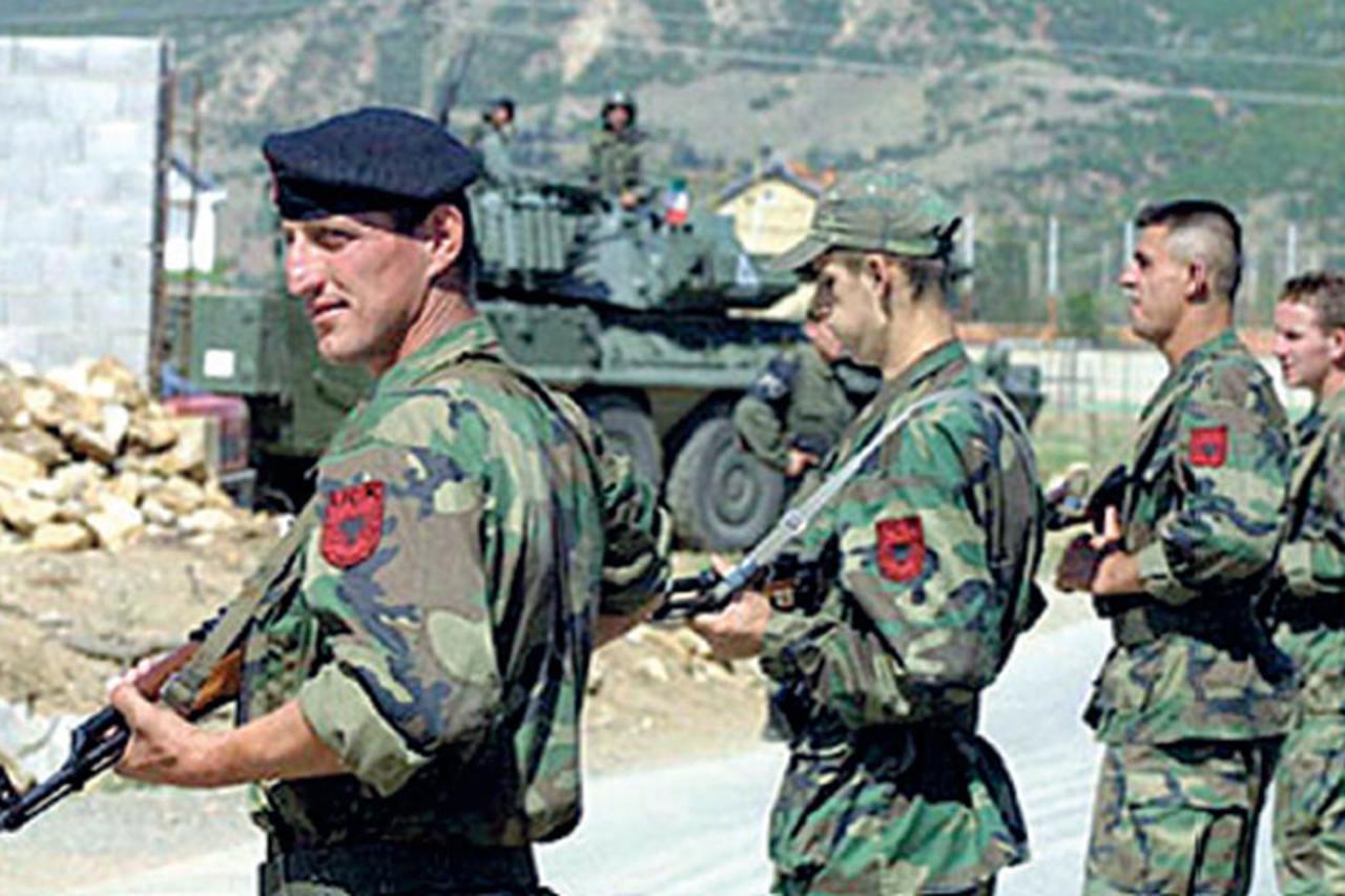 Rat Makedonaca i Albanaca 2001.
