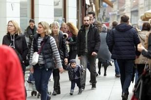 Dijelu građana na račune sjeda 800 eura, evo tko ima pravo na novčanu naknadu