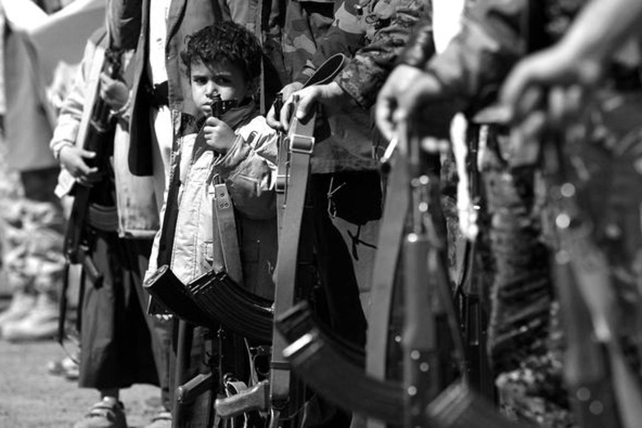 Već gotovo tri godine bjesni građanski rat u Jemenu tijekom kojega je živote izgubilo više od 10.000 ljudi. Stanovništvo se suočava s neviđenom humanitarnom katastrofom