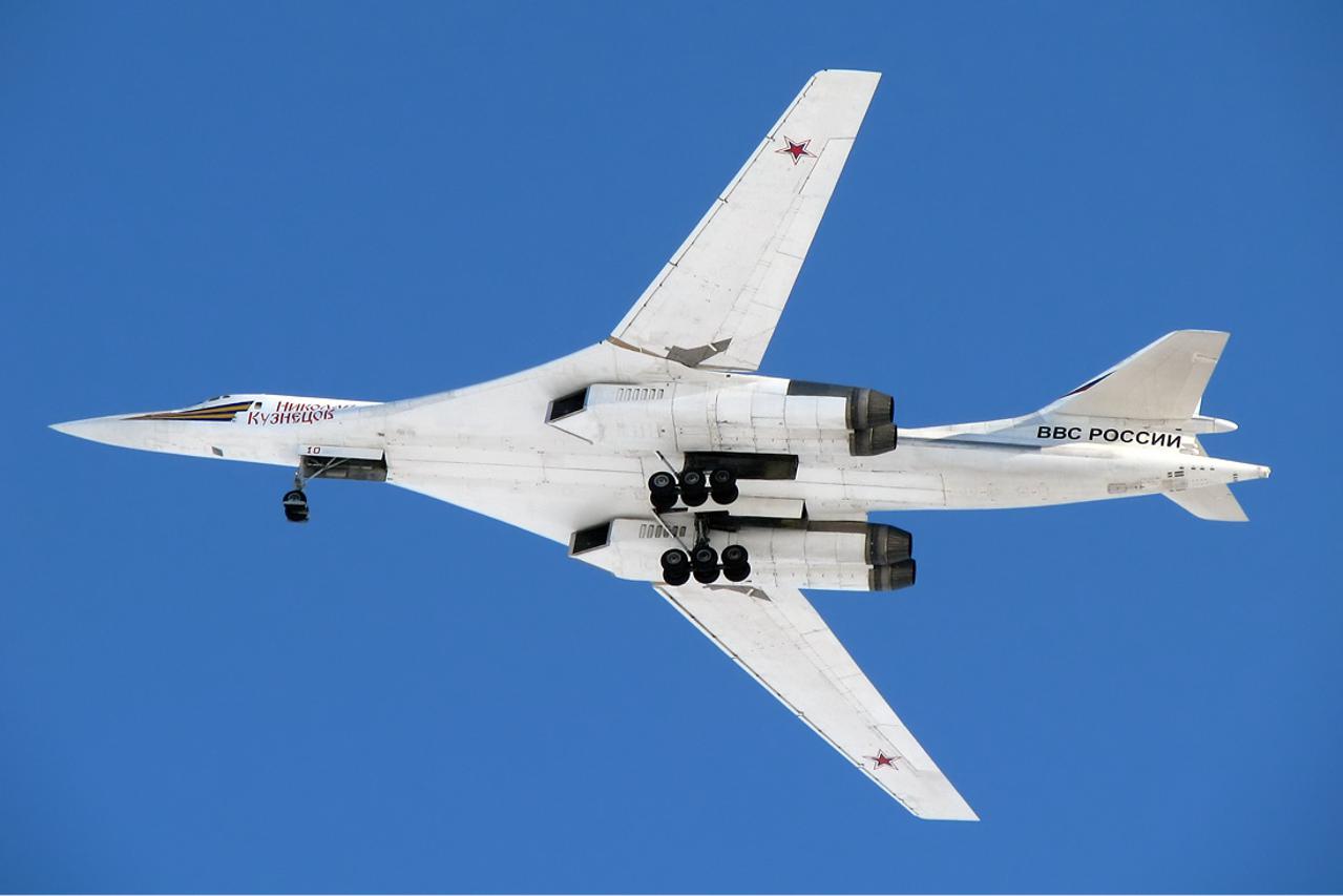 Tu-160