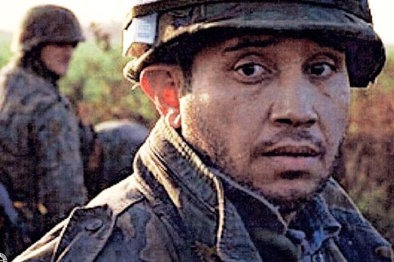 Eduardo Róza - Flores - novinar i ratnik
